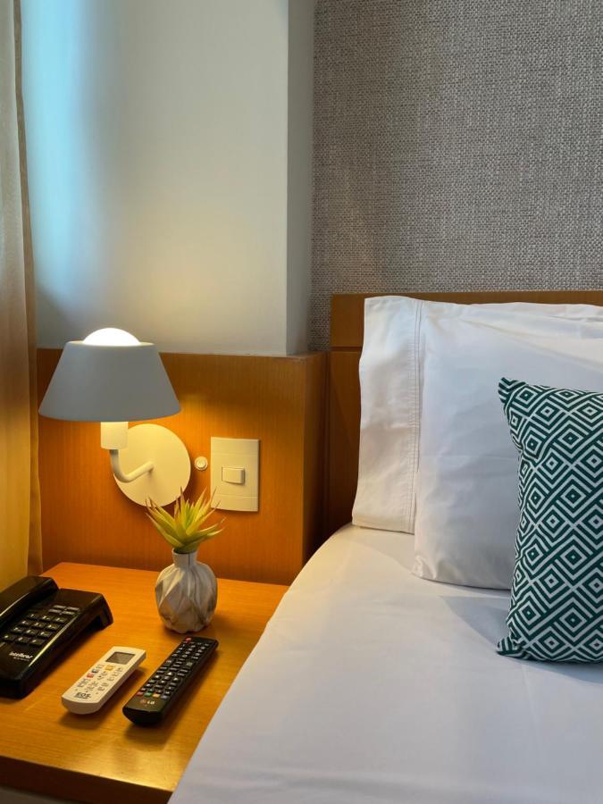Flat Iate Clube Home Experience Praia Do Canto Vitória Екстериор снимка